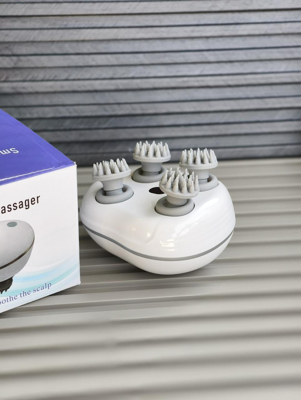 SCALP MASSAGER