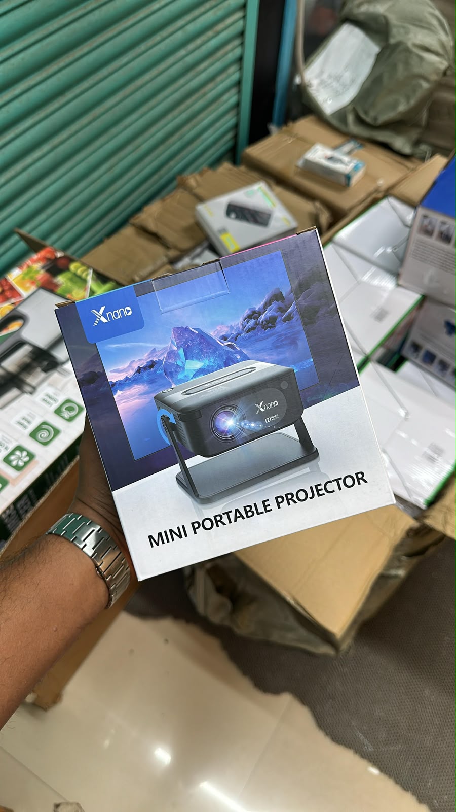 XNANO PREMIUM MINI PROJECTOR