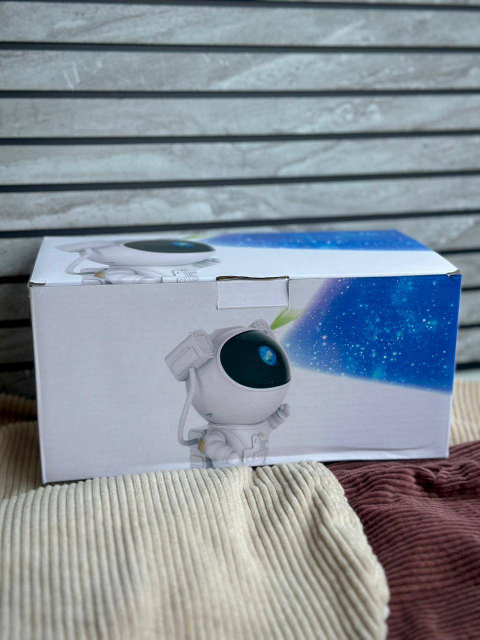 ASTRONAUT GALAXY PROJECTOR