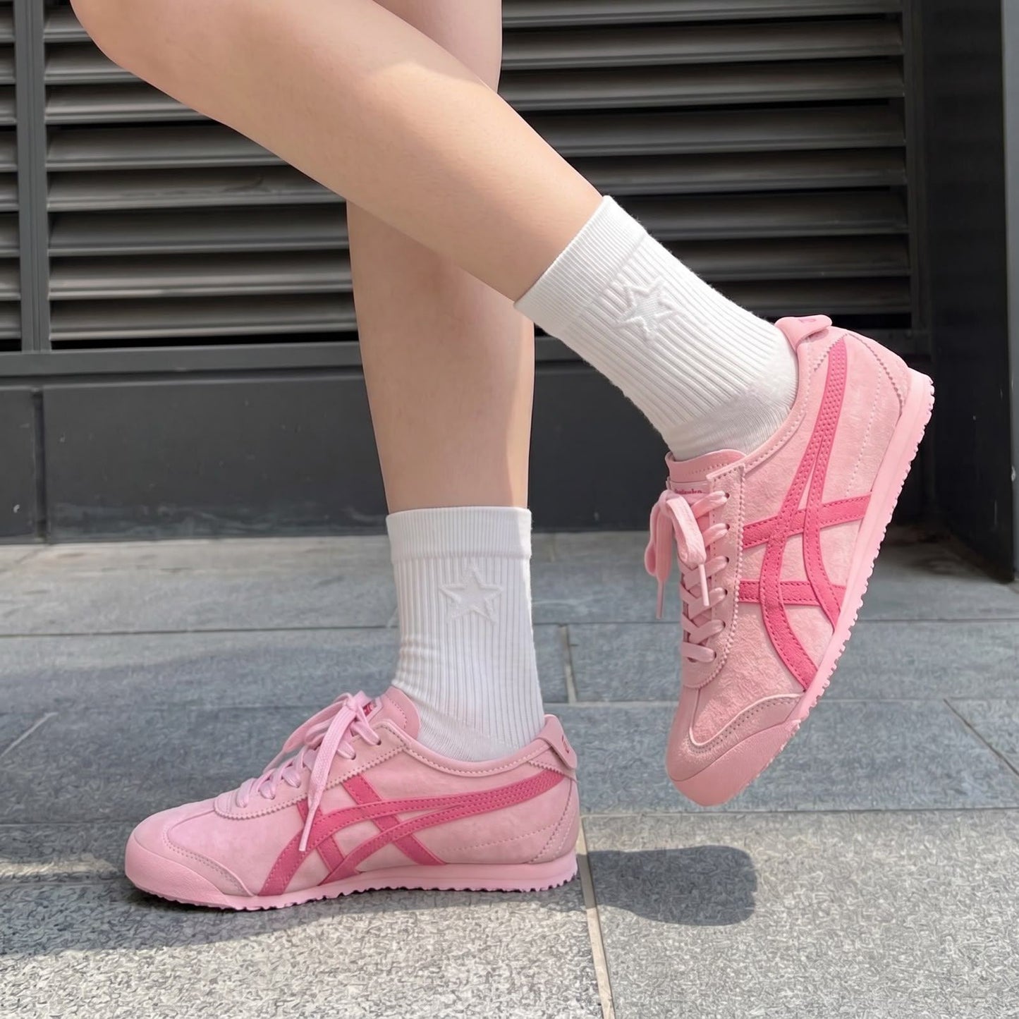 ONITSUKA TIGER